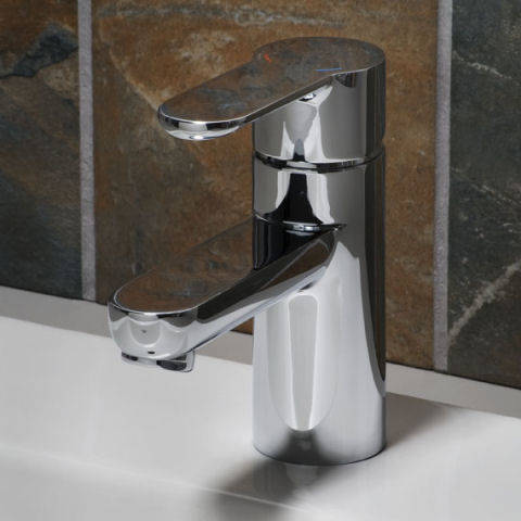 Pine Single Hole Single-Handle Bathroom Faucet 1.2 gpm/4.5 L/min with Lever Handle